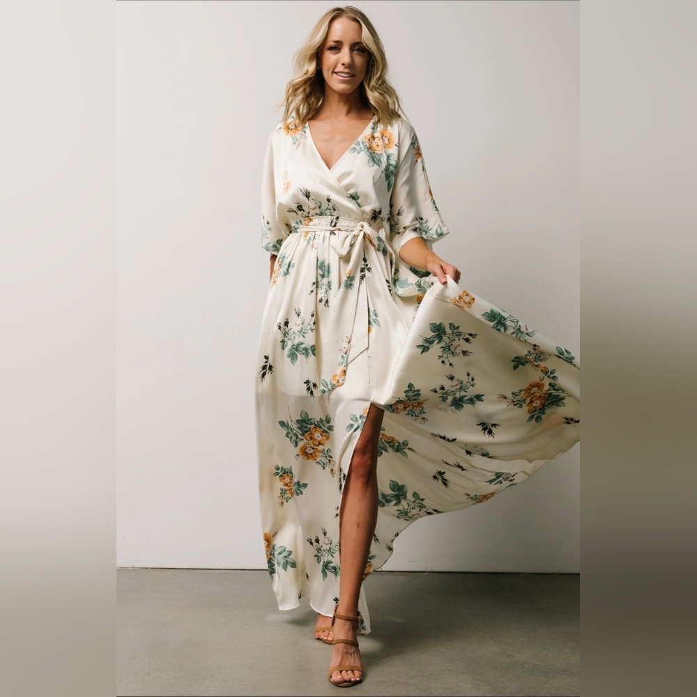 Baltic Born Adrianna Kimono Maxi Dress Size Medium Ivory Floral